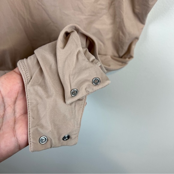 New Skims Fits Everybody High Neck Bodysuit in Medium - Picture 7 of 8